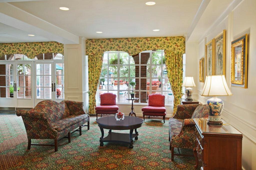 Williamsburg Hospitality House Hotel Beltér fotó